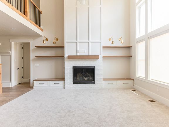 3rd image of 9856 N Sorrel Dr