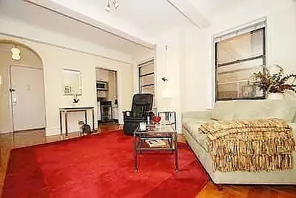 Rented by Buchbinder & Warren | media 2