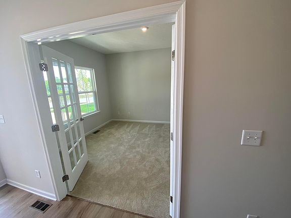 2nd image of 1277 Portrush Dr