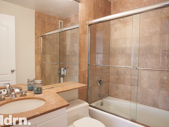 3rd image of 250 W 90th St APT 8A