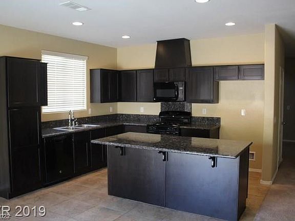 3rd image of 10606 Sand Mountain Ave