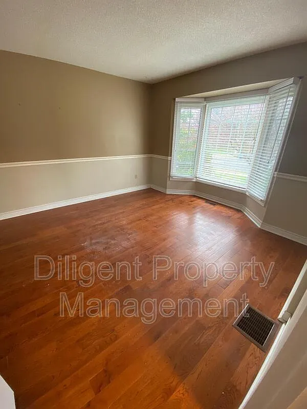 1 bed, 1.0 bath, 197 sqft, $700 — Photo 1