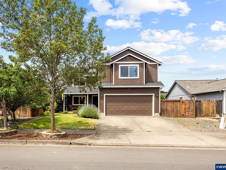 1st image of 226 Breezy Way NE