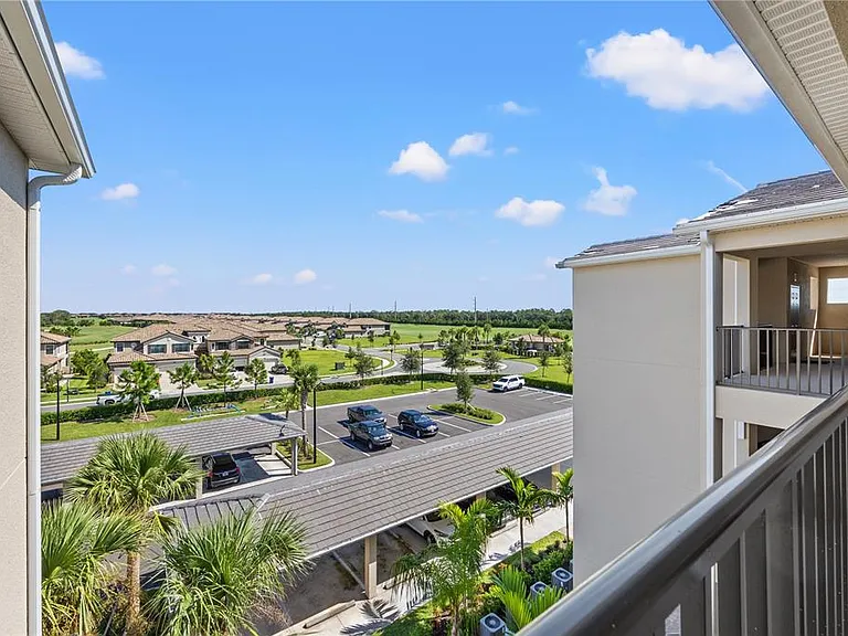 18114 Gawthrop Dr #402 — Photo 33