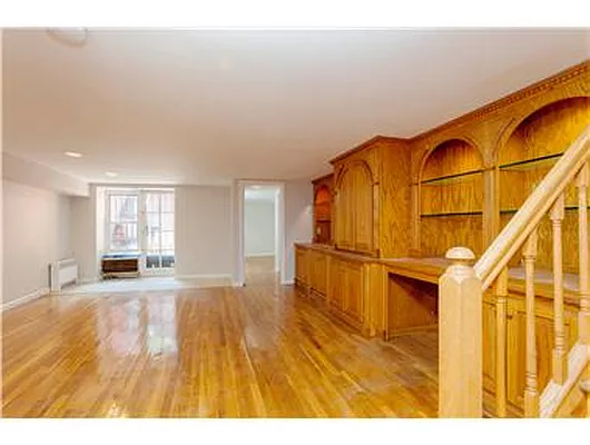 Rented by Douglas Elliman | media 19