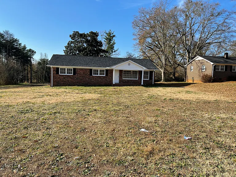 1517 Boiling Springs Rd — Photo 4