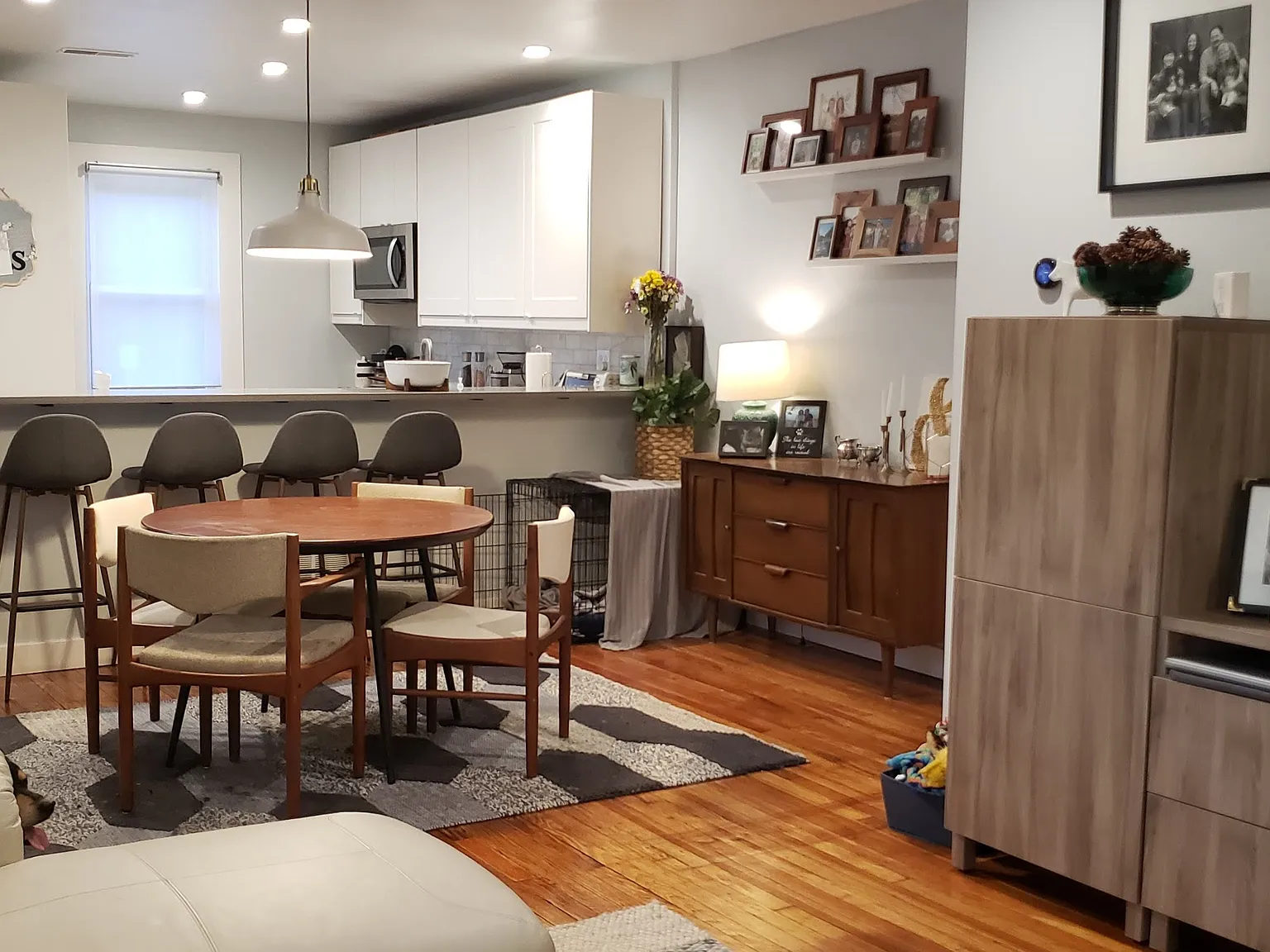 2 bed, 1080 sqft, $2,650 — Photo 2