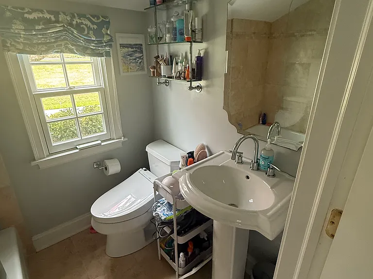 140 Newtown Tpke — Photo 12