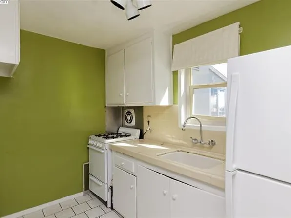 1932 41st Ave APT C, Oakland, CA 94601