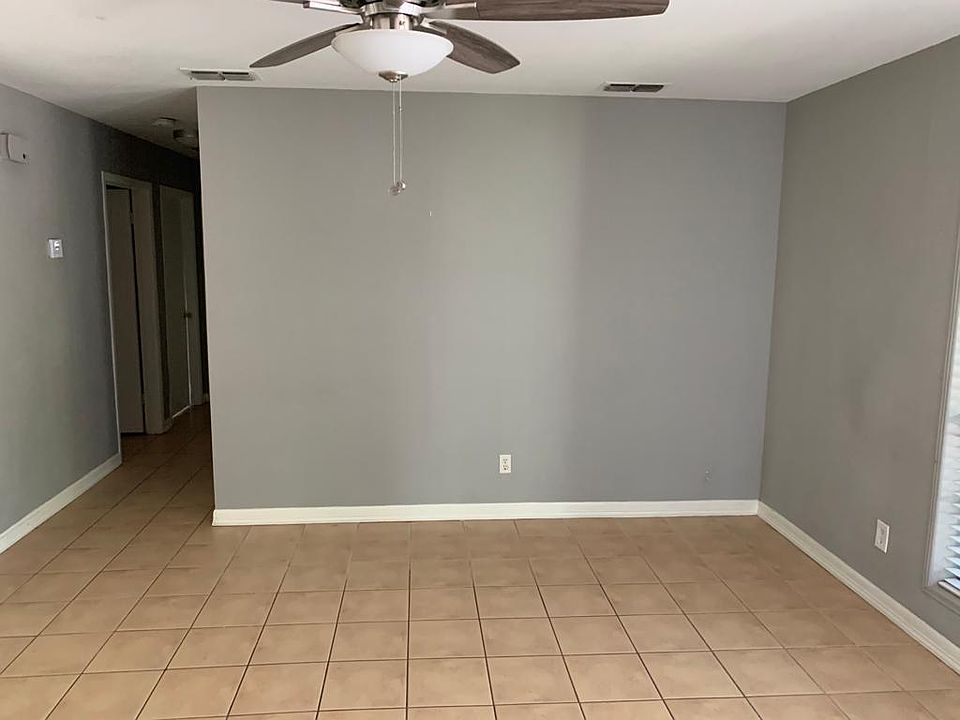 1st image of 800 N 32nd St