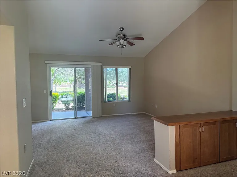 2425 Showcase Dr — Photo 9