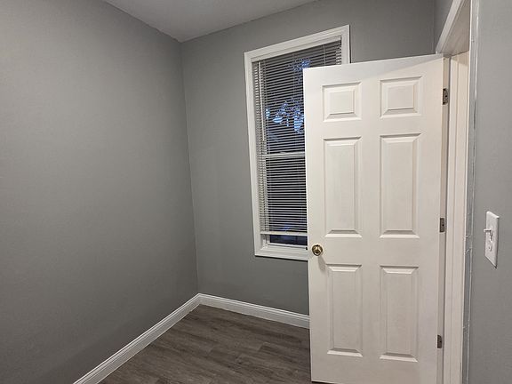 4th image of 1641 W 21st Pl Floor 2