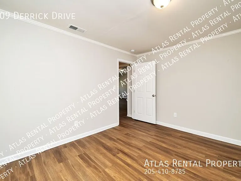 109 Derrick Dr — Photo 14