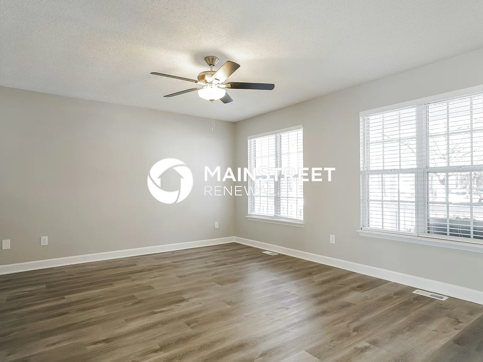 1506 E Lenoir St — Photo 3