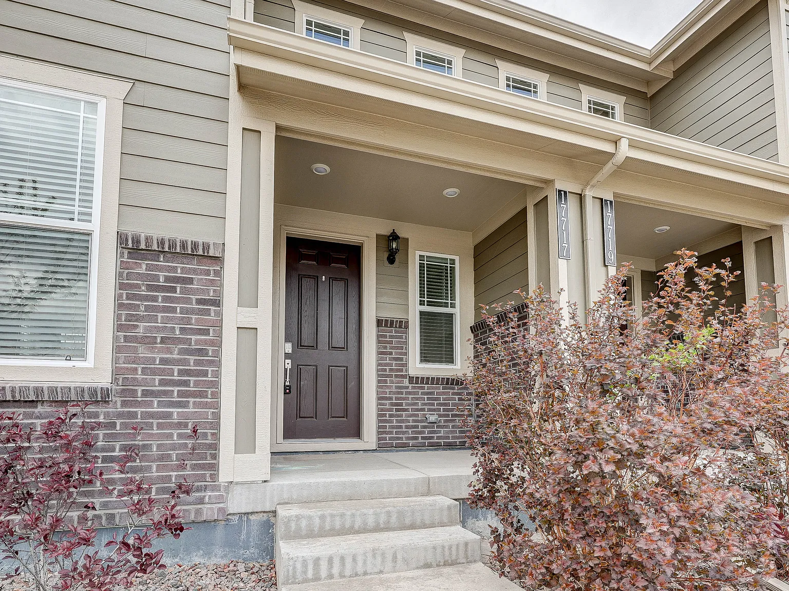 4 bed, 2.5 bath, 1807 sqft, $3,000 — Photo 2