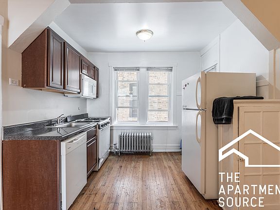 2nd image of 3906 W Argyle St APT 2A