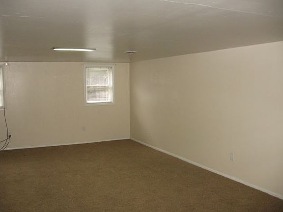 2nd image of 1116 1/2 Terry Ave