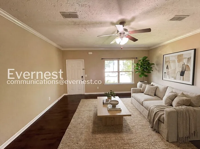 4 bed, 3.0 bath, 2212 sqft, $2,295 — Photo 2