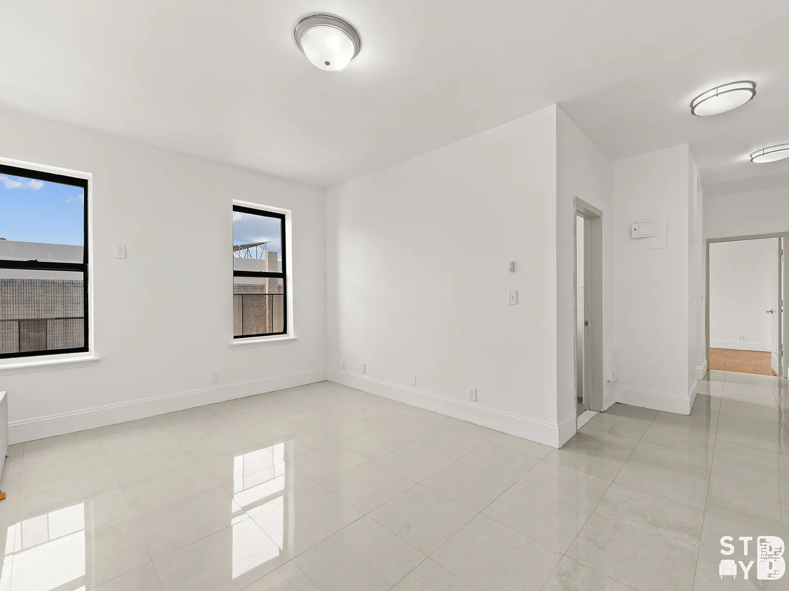 710 Avenue S — Photo 4