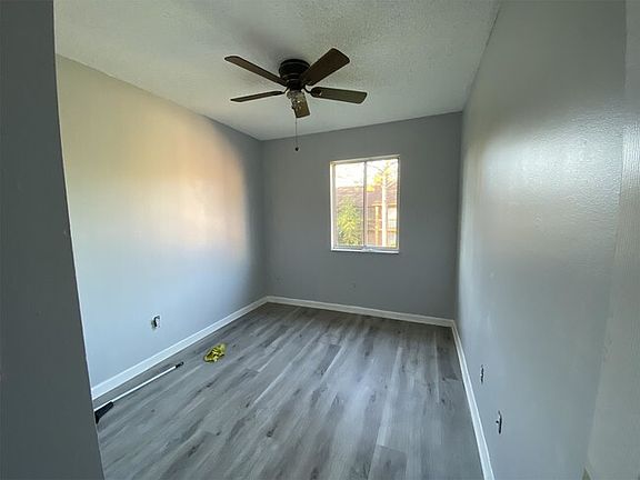 5th image of 5155 Picadilly Circus Ct Unit 4