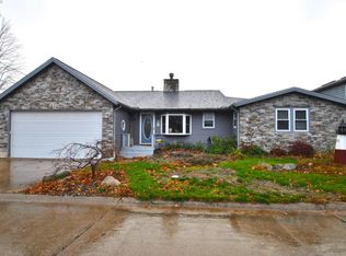 986 Nautical Dr, Vermilion, OH 44089