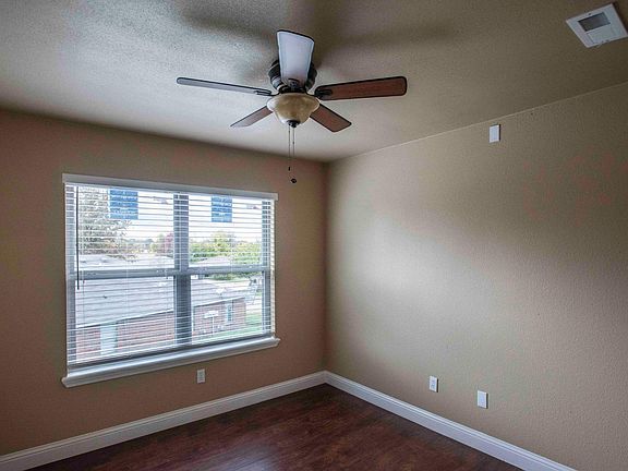 2nd image of 1564 N Dawn Dr