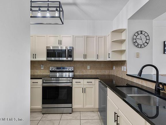 2nd image of 10435 MIDTOWN Parkway #361
