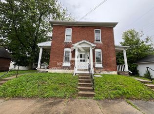 820 W Howard Street1/2, Muncie, IN 47305