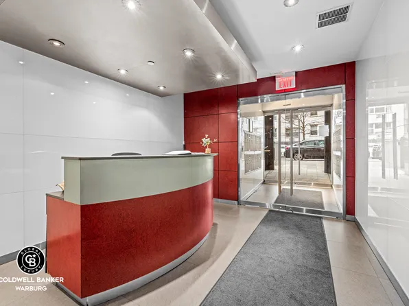 215 East 81st Street 5B image 8 of 8