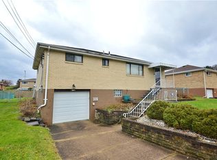 109 Thorncrest Dr, Mc Kees Rocks, PA 15136