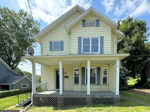 424 Walnut St, Curwensville, PA 16833