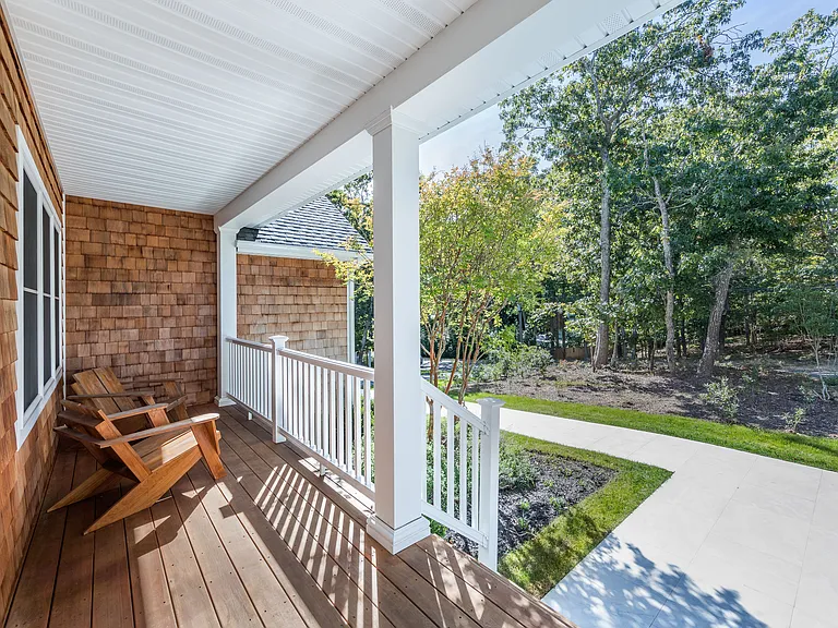 Widener Ln — Photo 24