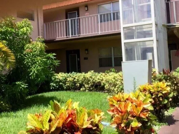 353 Tuscany Ln #G, Delray Beach, FL 33446
