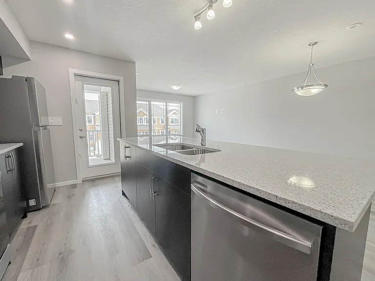 831 Windbury St SW — Photo 10