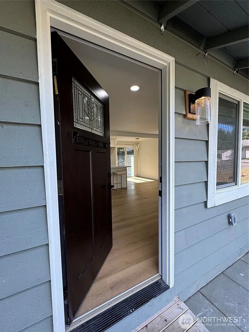 5506 216 Street SW photo 1