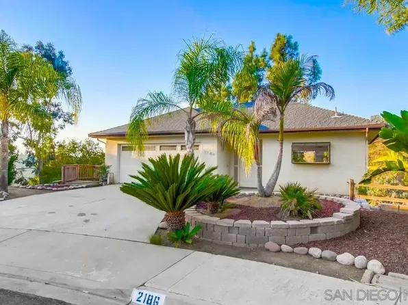 2186 Flying Hills Ln, El Cajon, CA 92020