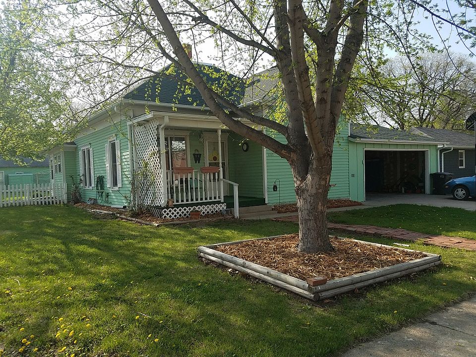 1st image of 1005 N Mayhew Ave