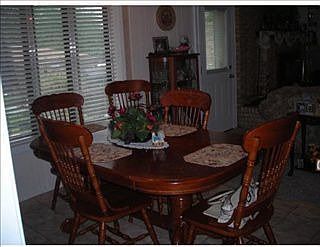 3rd image of 9506 Royalton Dr