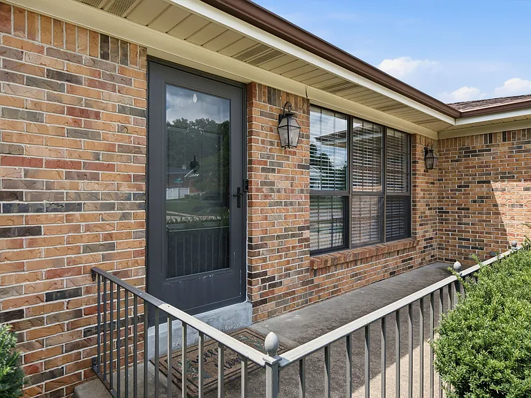 4874 Vermilion Dr — Photo 3