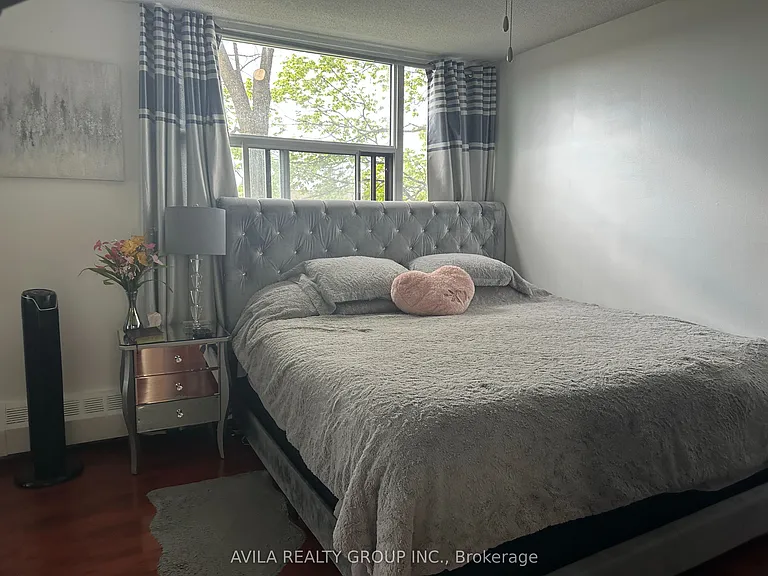2900 Battleford Rd #210 — Photo 16