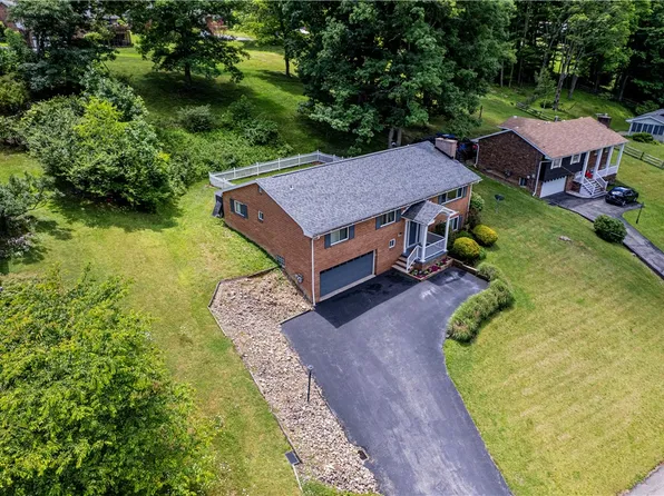 109 Westview Dr, Ligonier, PA 15658