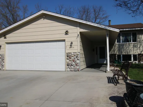 8024 James Ave N, Brooklyn Park, MN 55444