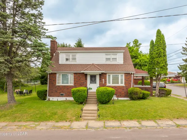 647 E 9th St, Hazleton, PA 18201