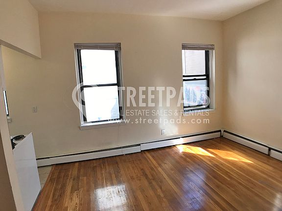 5th image of 60 Brighton Ave APT 209