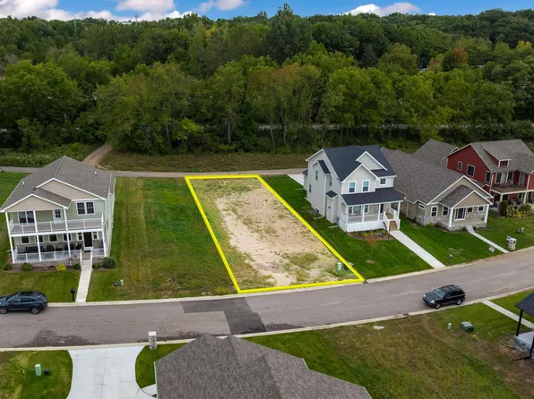 3379 Blarney Dr, South Bend, IN 46628