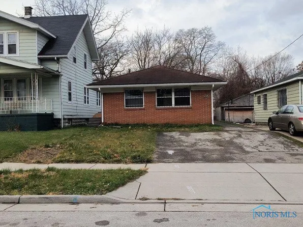 2109 Elliott Ave, Toledo, OH 43606