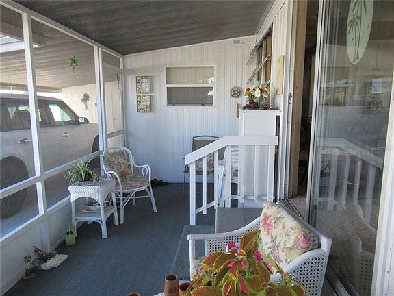 2nd image of 1110 49TH AVENUE TERRACE W
