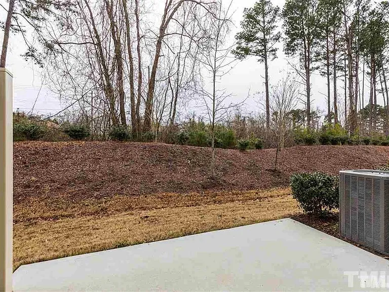 407 Daylin Dr — Photo 31