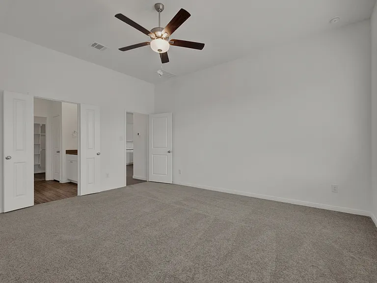 8929 James Bowie — Photo 11