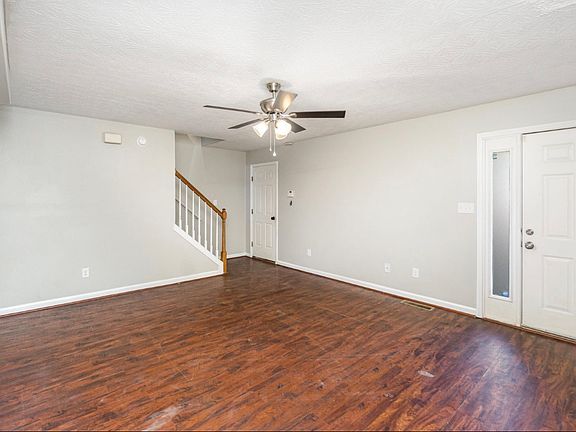 3rd image of 306 Alex Ln